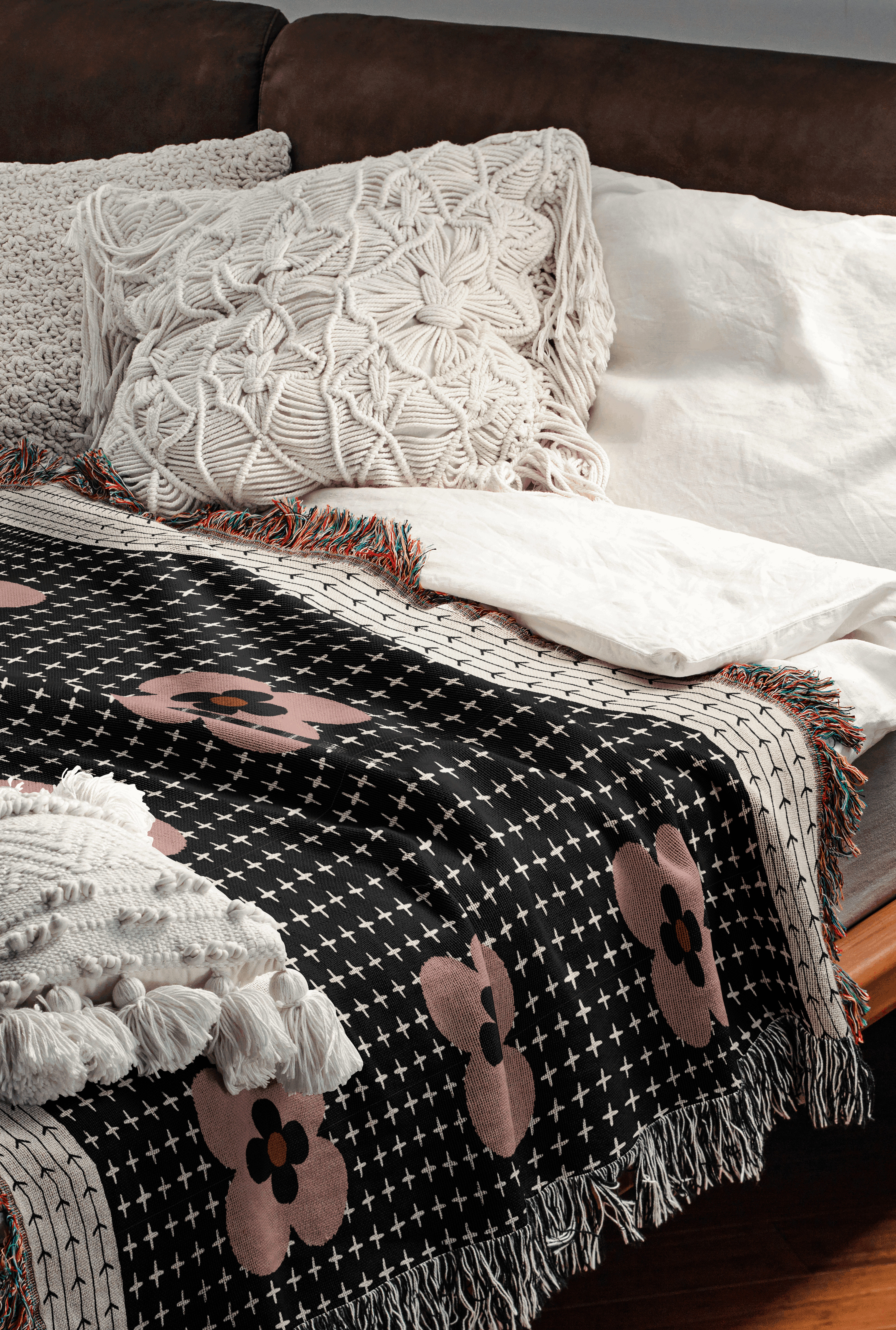 Pink and Black Flower Zigzag Border Blanket – Taylor Bassam