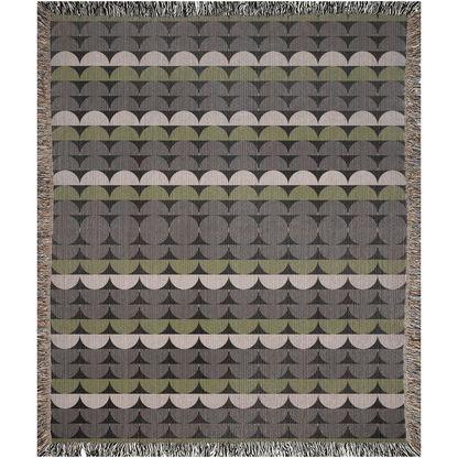 Modern Geometric Scallop Woven Throw Blanket