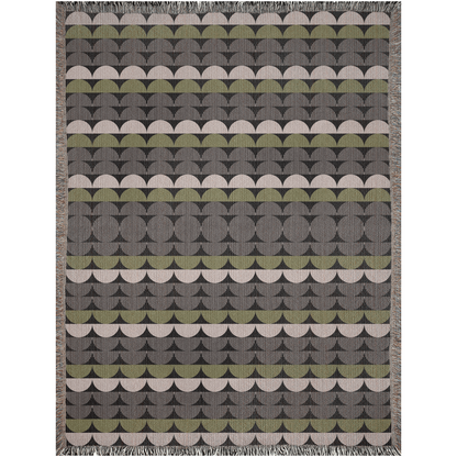 Modern Geometric Scallop Woven Throw Blanket
