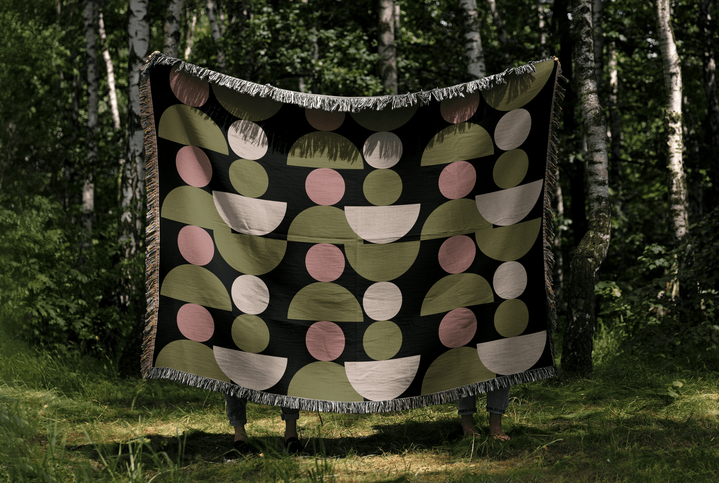 Modern Geometric Woven Throw Blanket – Olive, Blush & Cream Circles