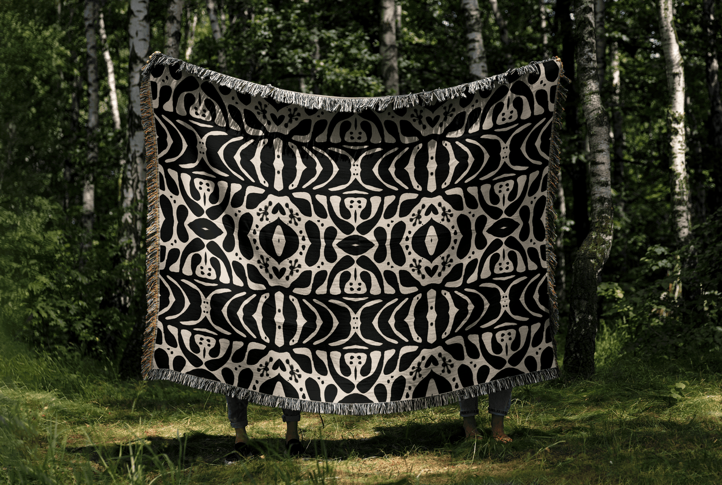 Black & Ivory Organic Motif Woven Throw Blanket