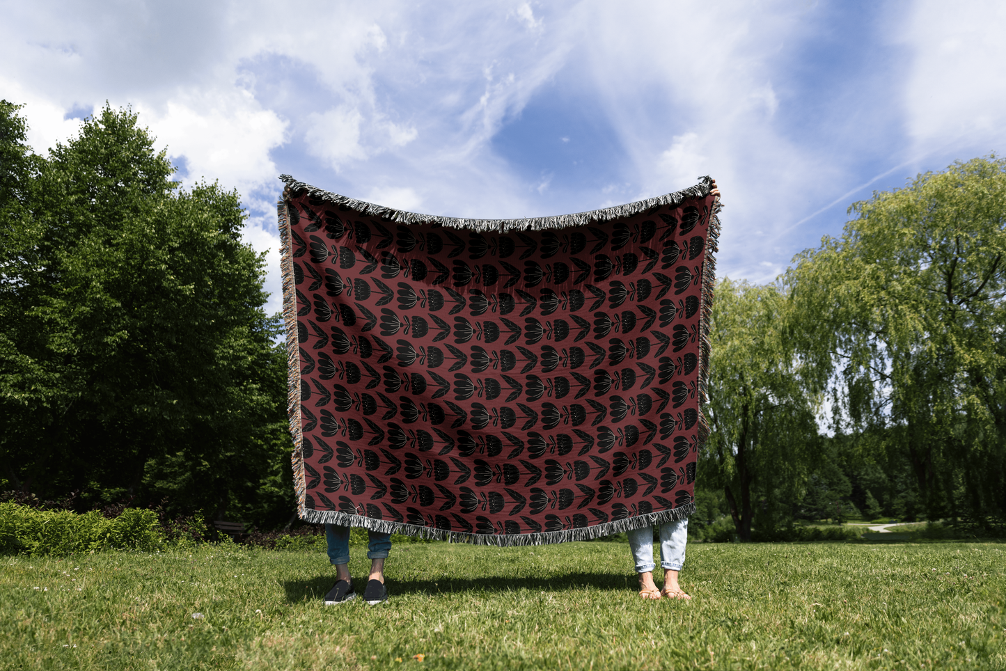 Floral Elegance Woven Throw Blanket