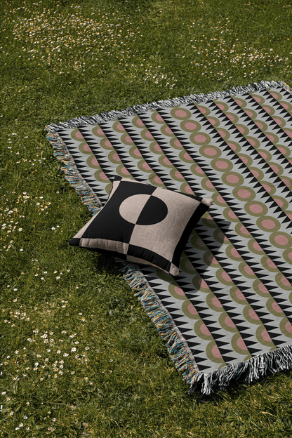 Vintage-Inspired Geometric Striped Woven Throw Blanket