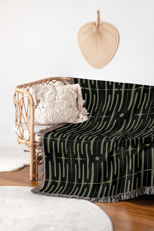 Olive Green & Charcoal Woven Throw Blanket – Modern Geometric Design