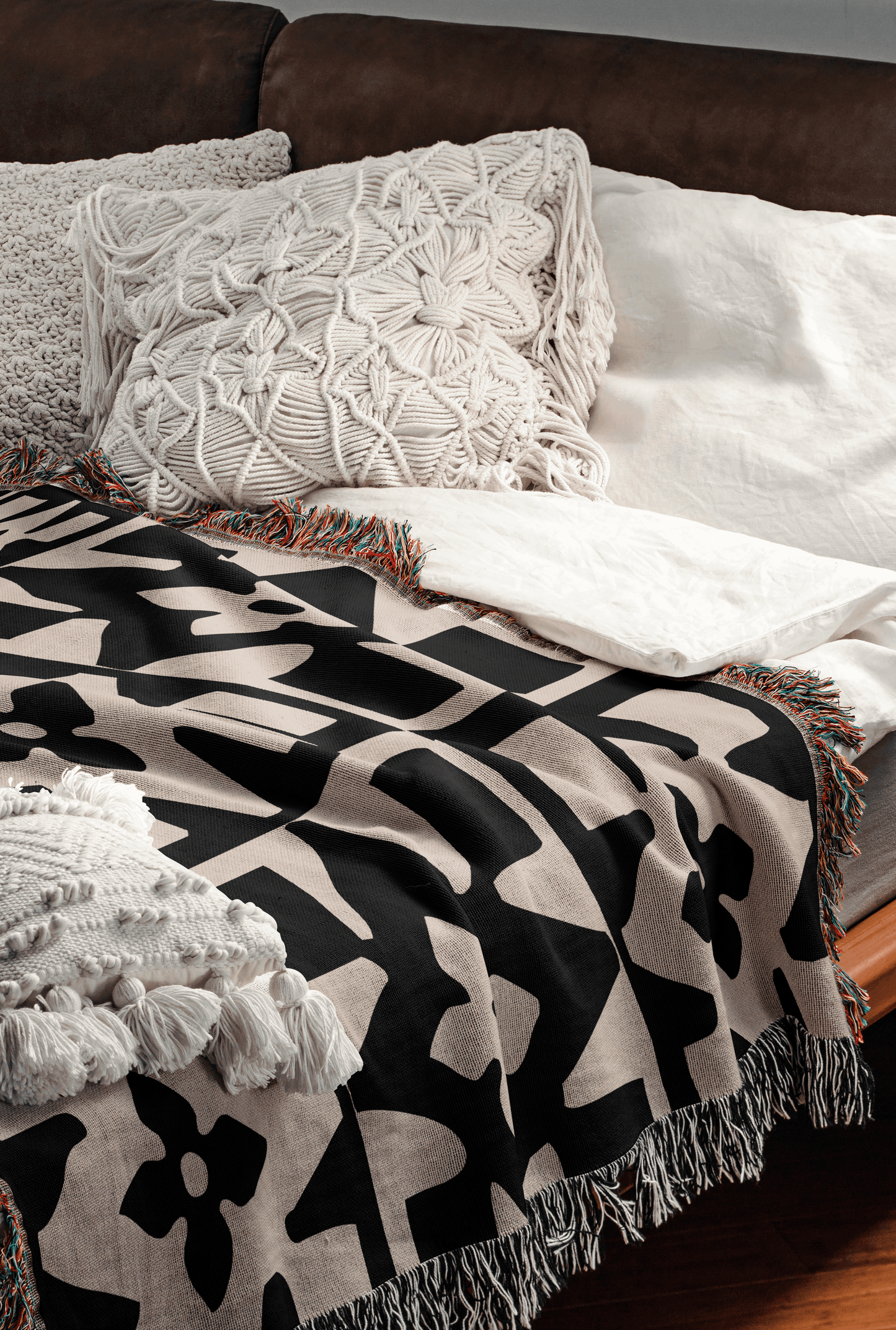Black & Taupe Geometric Floral Pattern Woven Blanket
