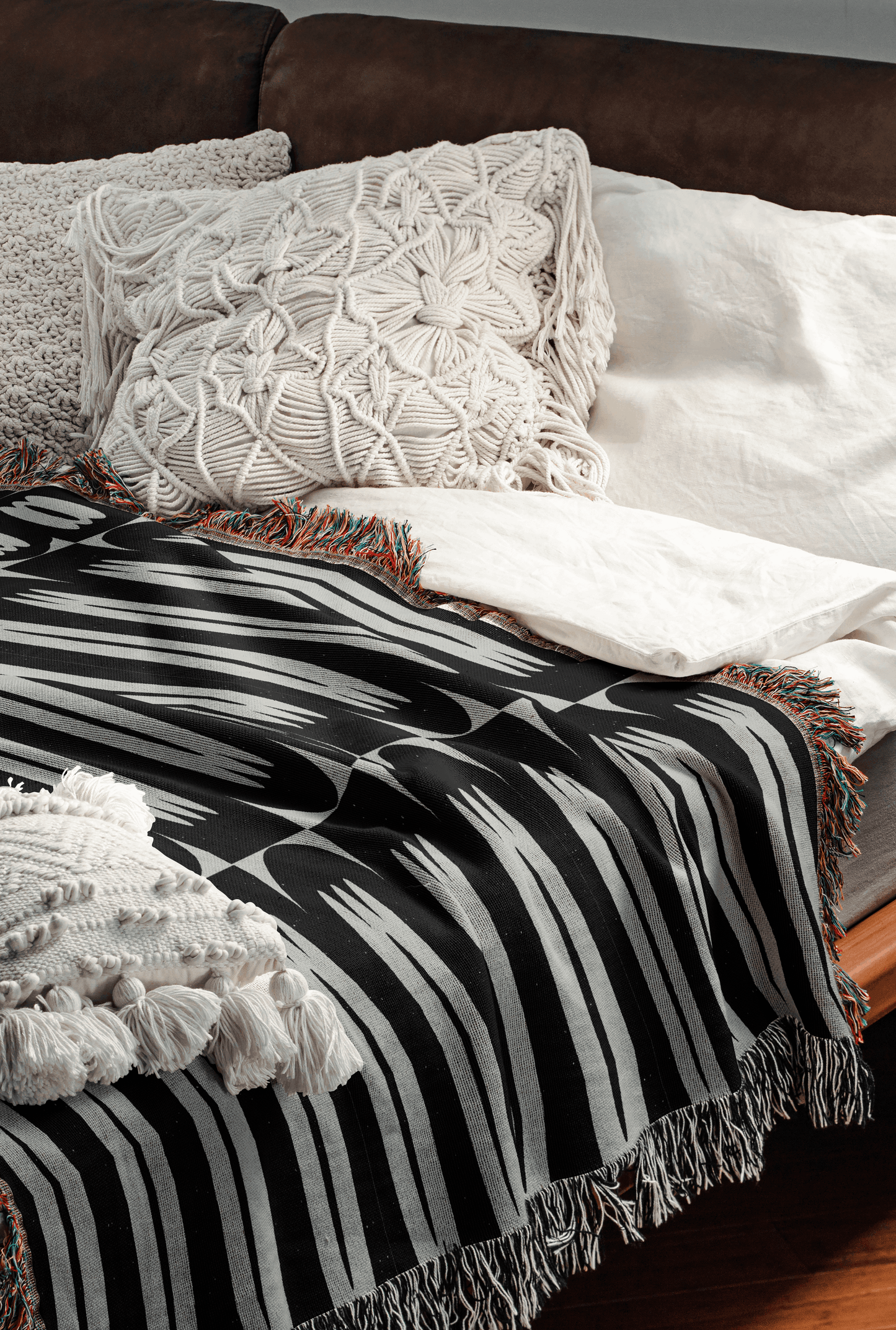 Retro Modern Woven Throw Blanket – Black & Gray Mid-Century