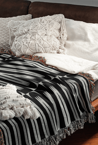 Retro Modern Woven Throw Blanket – Black & Gray Mid-Century