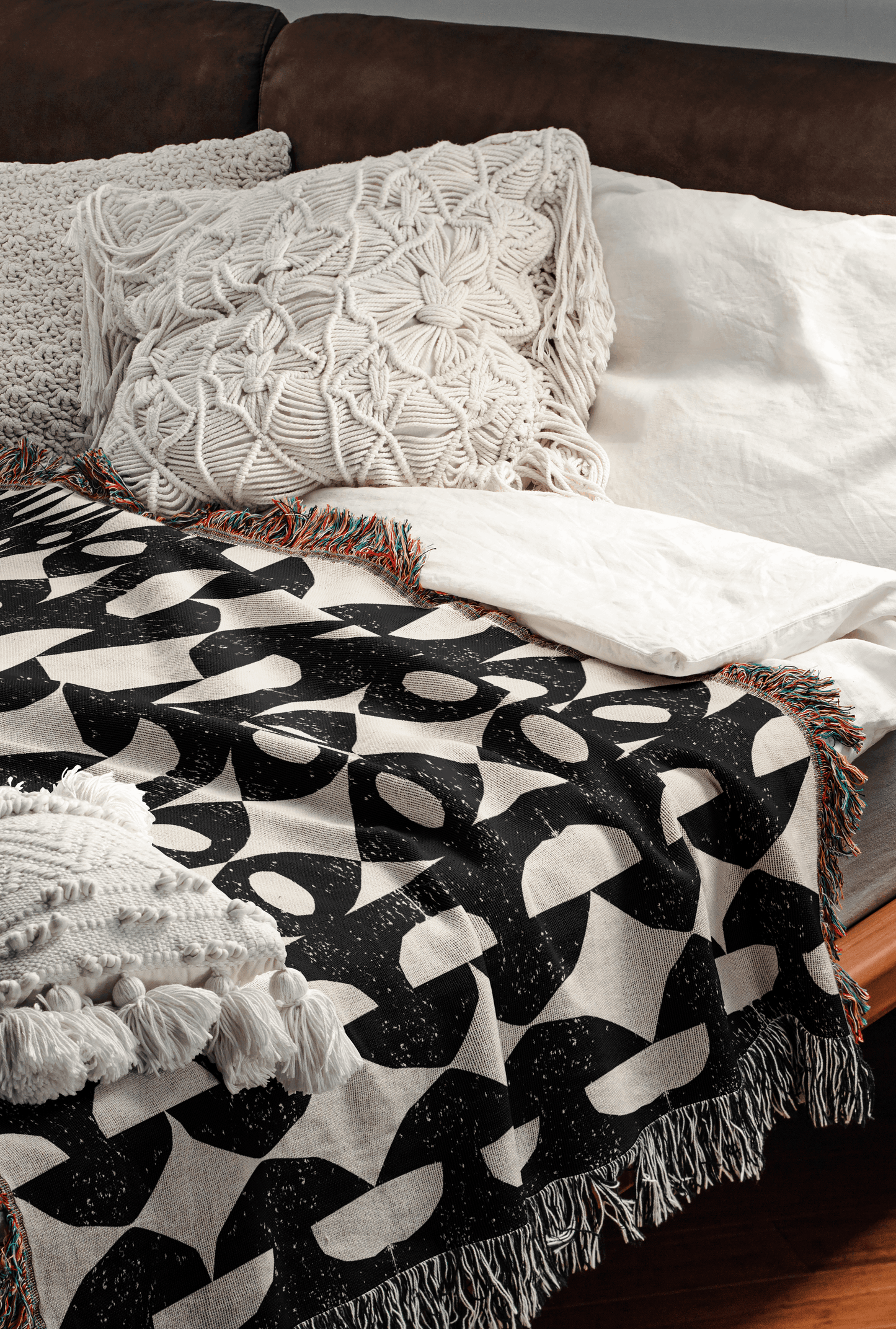 Black and White Mid-Century Woven Throw Blanket – Geometric Retro Pattern