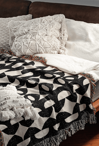 Black and White Mid-Century Woven Throw Blanket – Geometric Retro Pattern