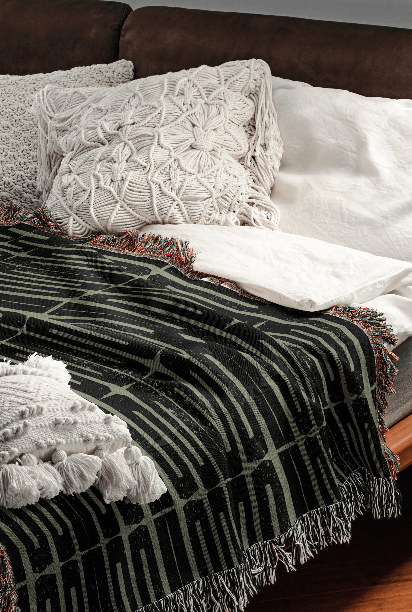 Olive Green & Charcoal Woven Throw Blanket – Modern Geometric Design