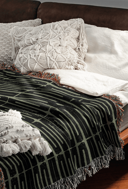 Olive Green & Charcoal Woven Throw Blanket – Modern Geometric Design