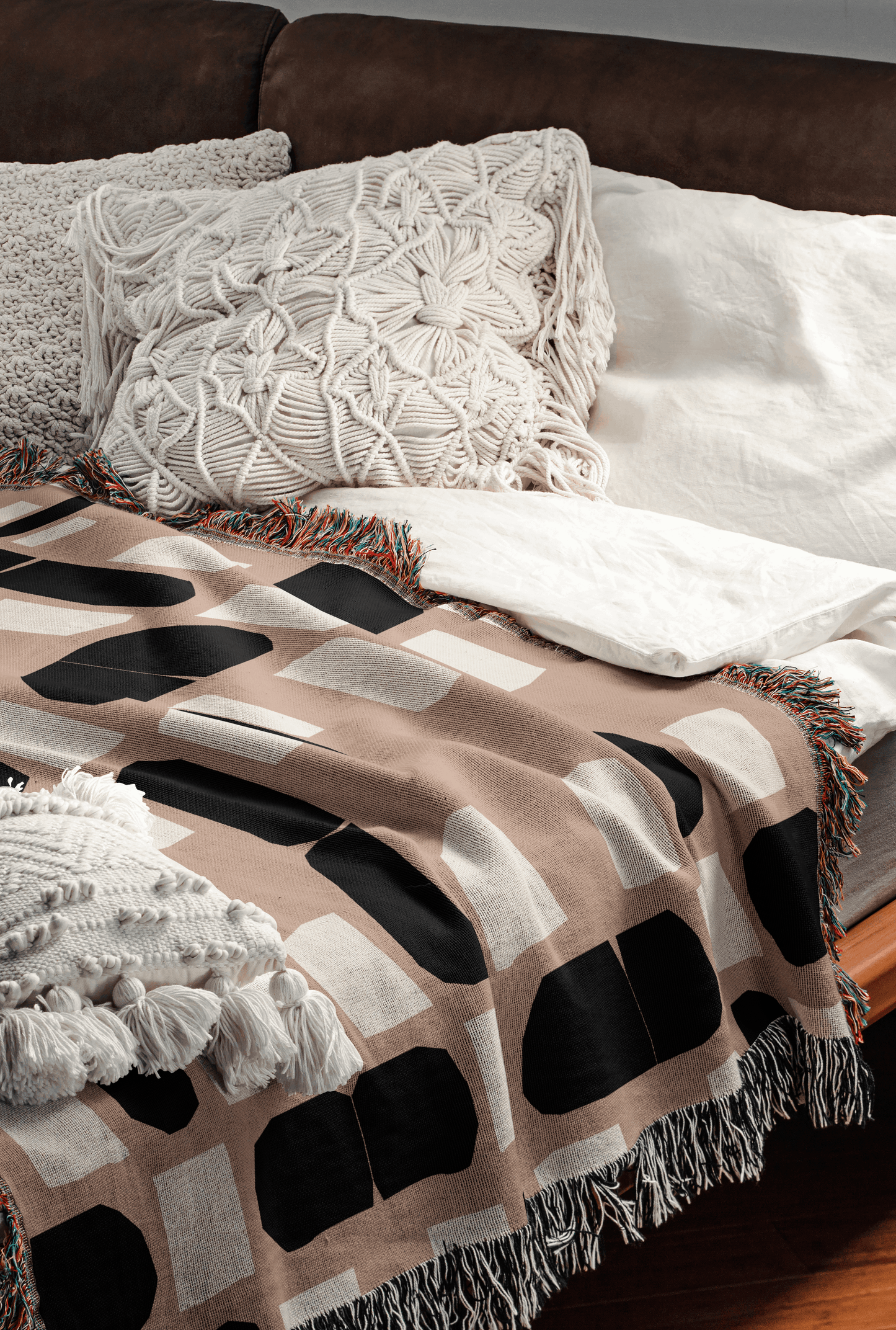 Modern Beige and Black Woven Throw Blanket – Abstract Geometric Pattern