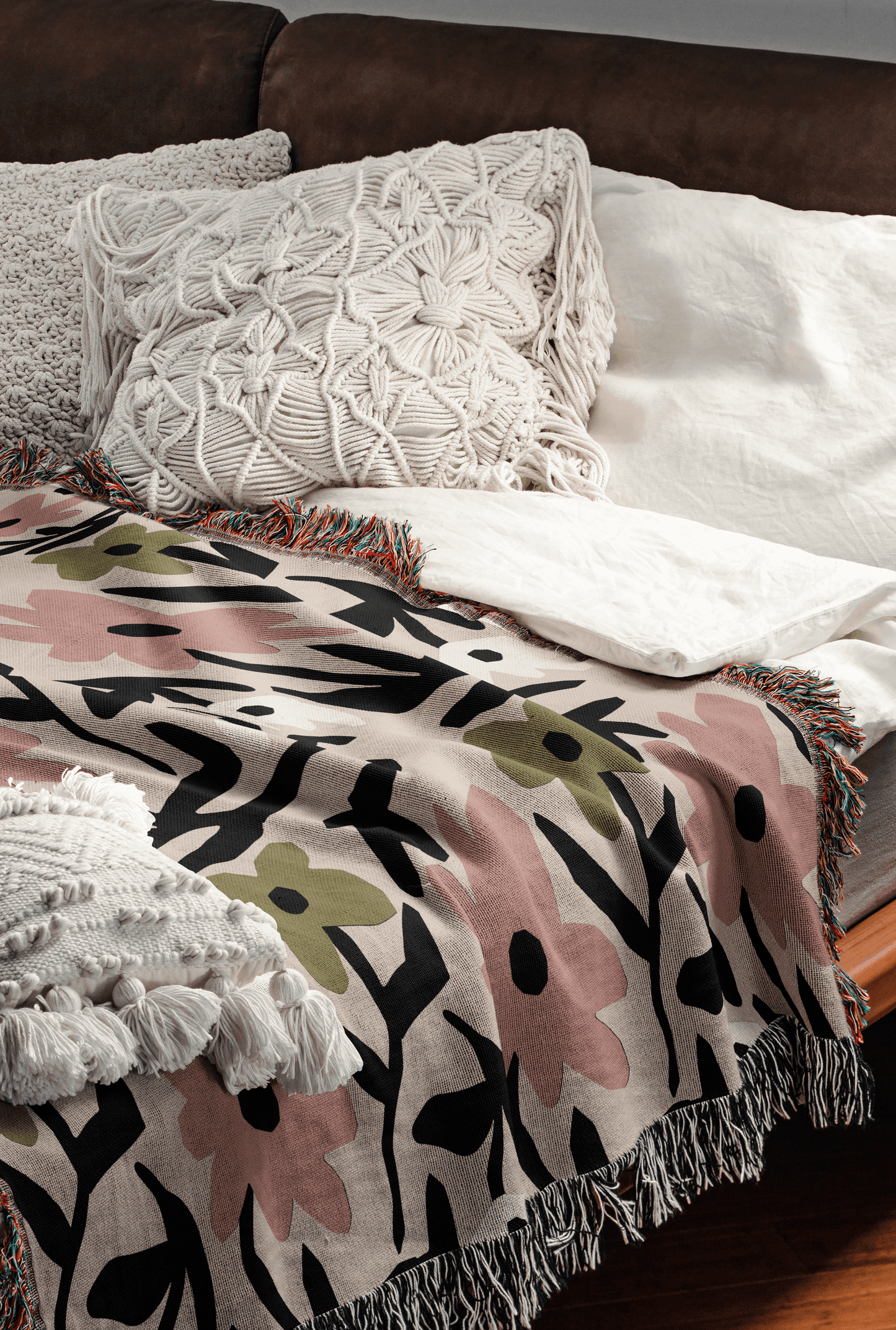 Pink and Olive Floral Woven Throw Blanket – Modern Design
