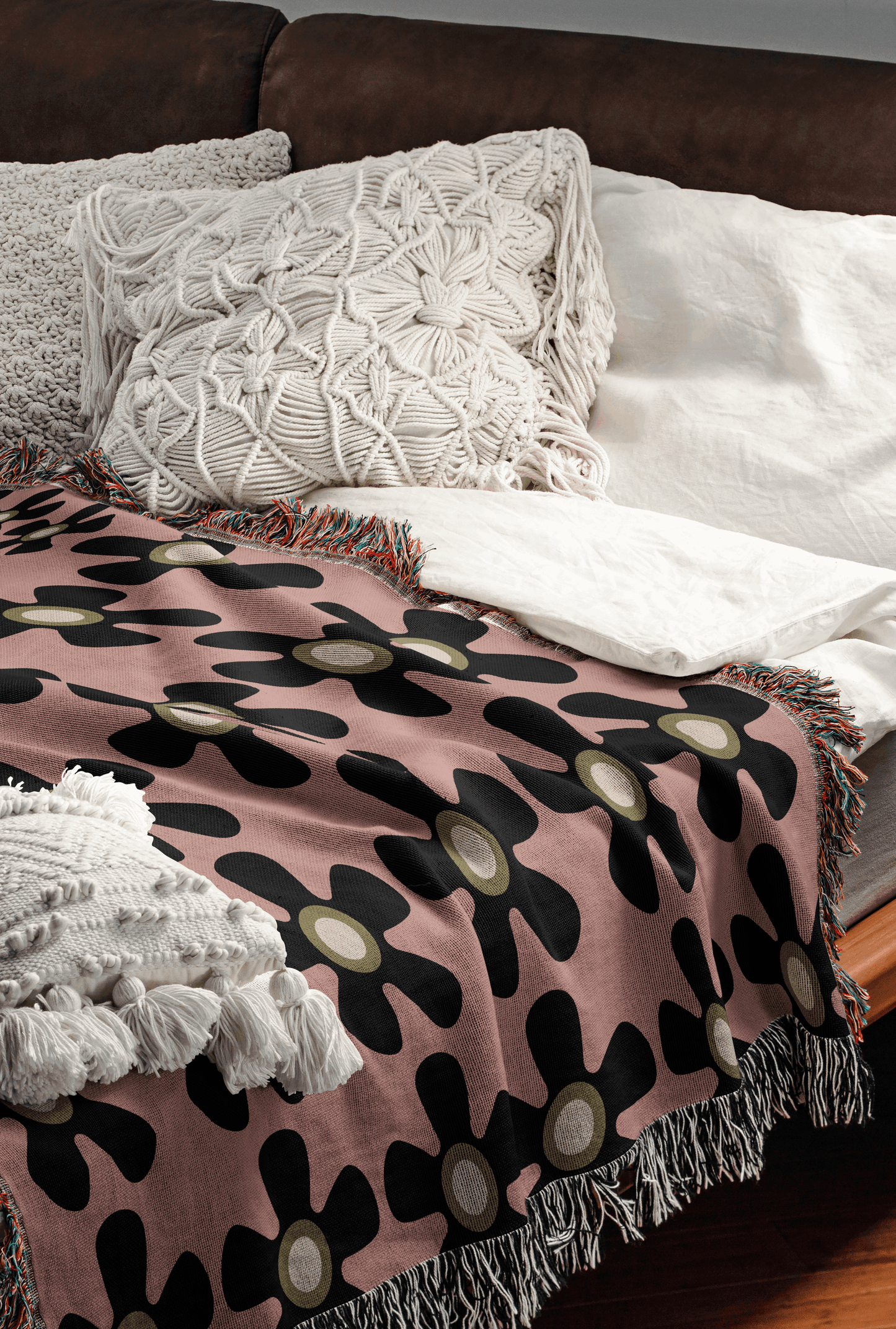 Light Pink Retro Floral Woven Cotton Blanket