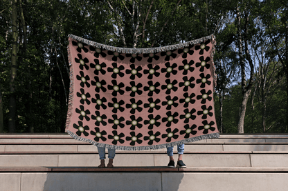 Light Pink Retro Floral Woven Cotton Blanket