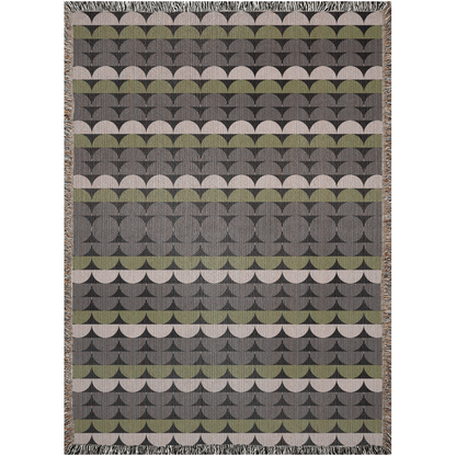 Modern Geometric Scallop Woven Throw Blanket