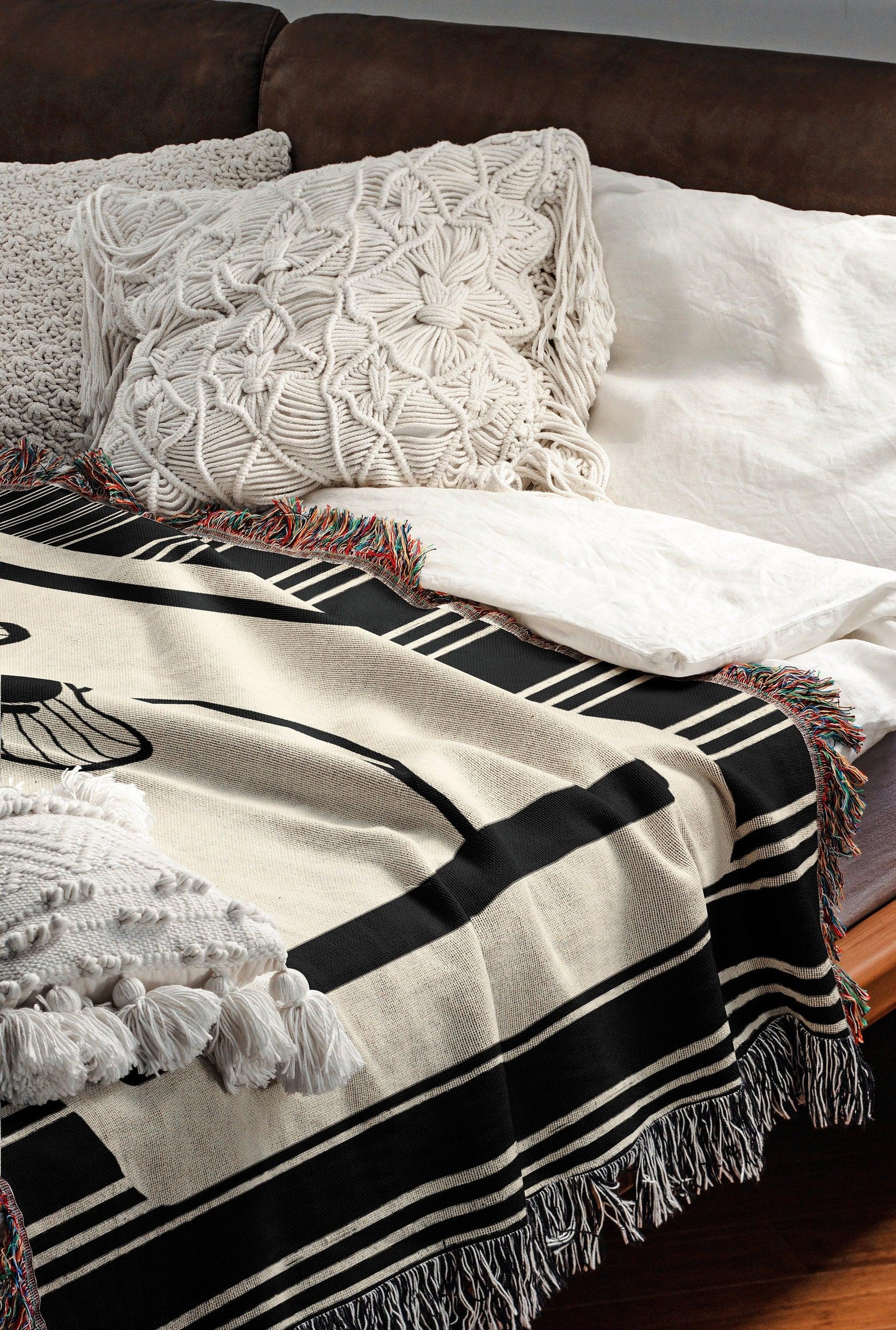 Black And White Floral Woven Blankets