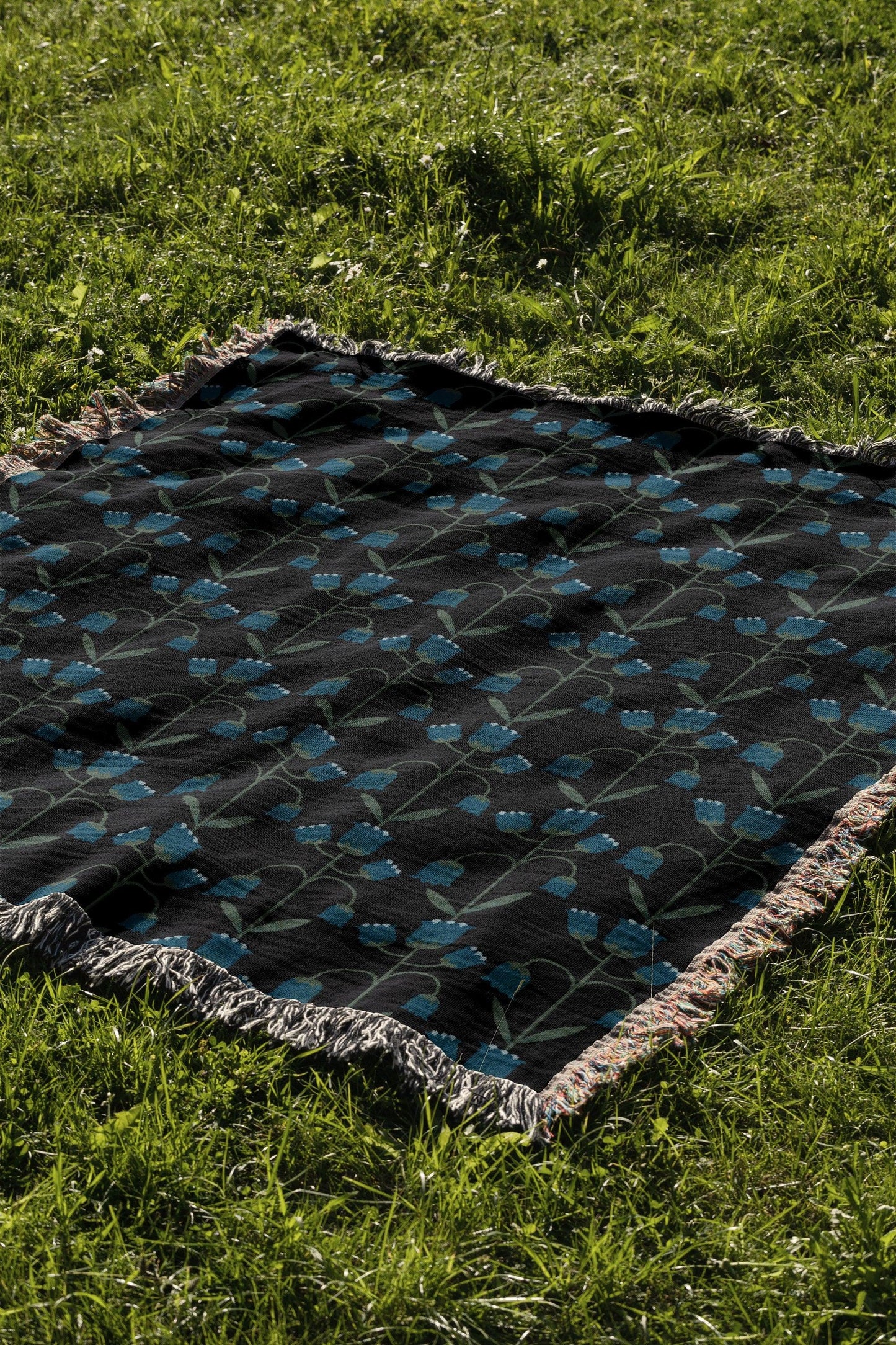 Dark Blue Art Deco Floral Pattern Woven Cotton Throw Blankets