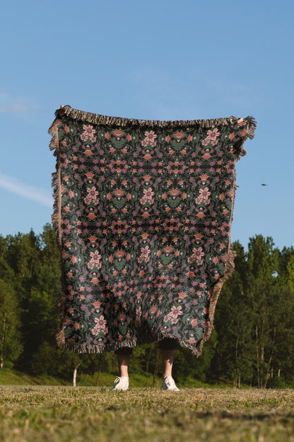 Green Black Pink Middle East Floral Pattern Woven Cotton Throw Blankets