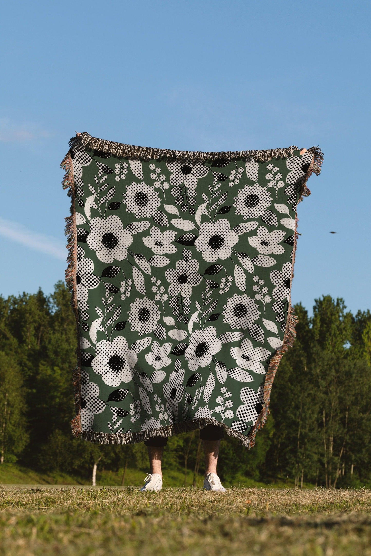 Green And Beige Halftone Flower Pattern Woven Cotton Throw Blankets