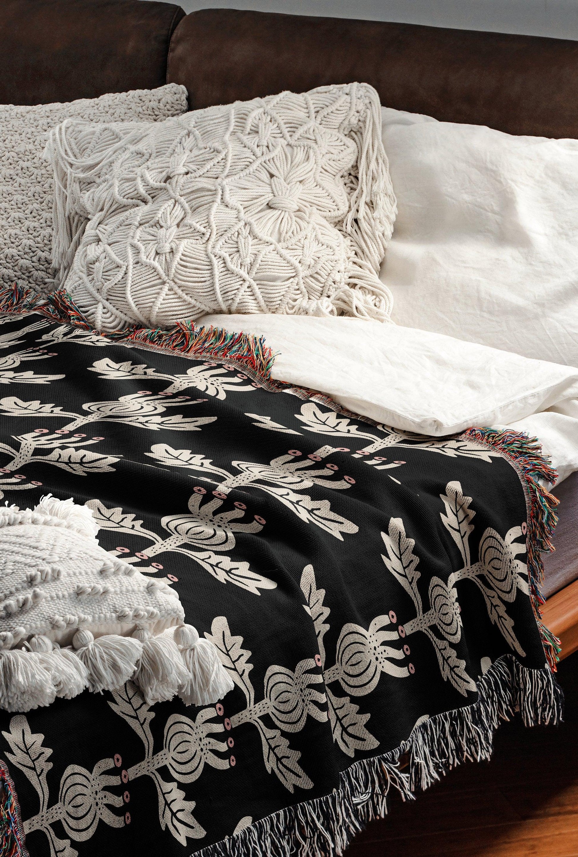 Black And Beige Thistle Pattern Woven Cotton Blankets