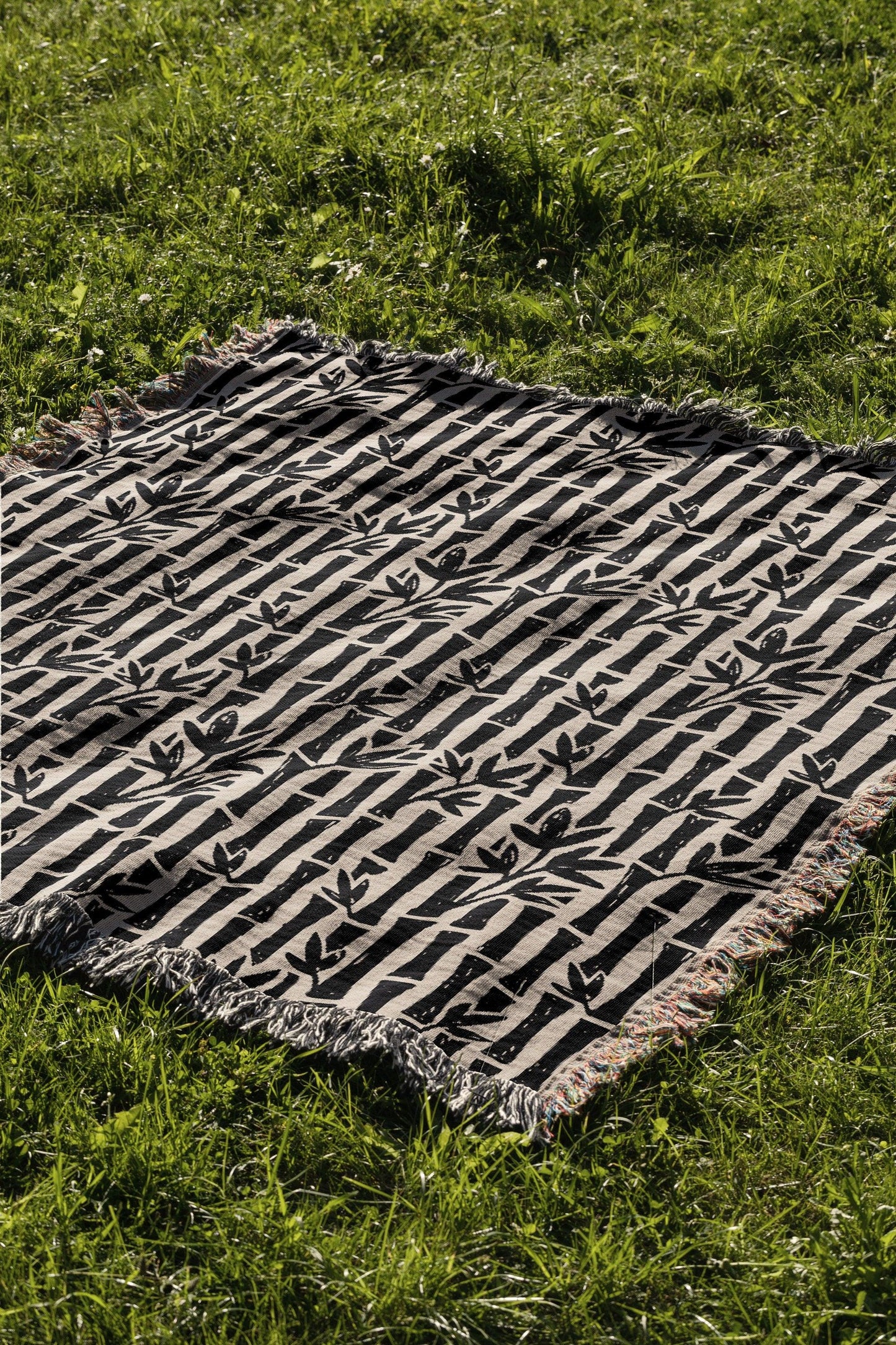 Black And Beige Bamboo Pattern Woven Cotton Throw Blankets