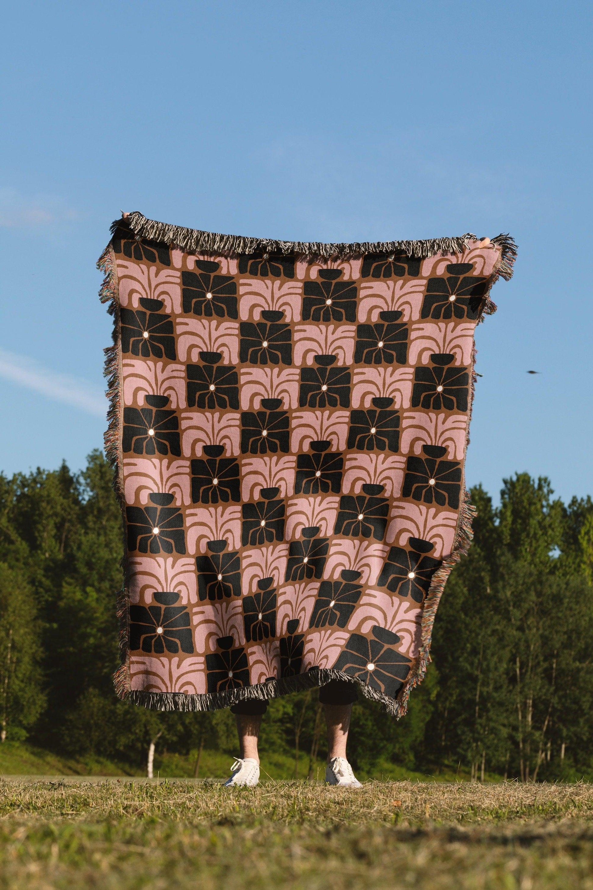 Matisse Style Checker Flowers Pink Brown Black Woven Cotton Throw Blankets