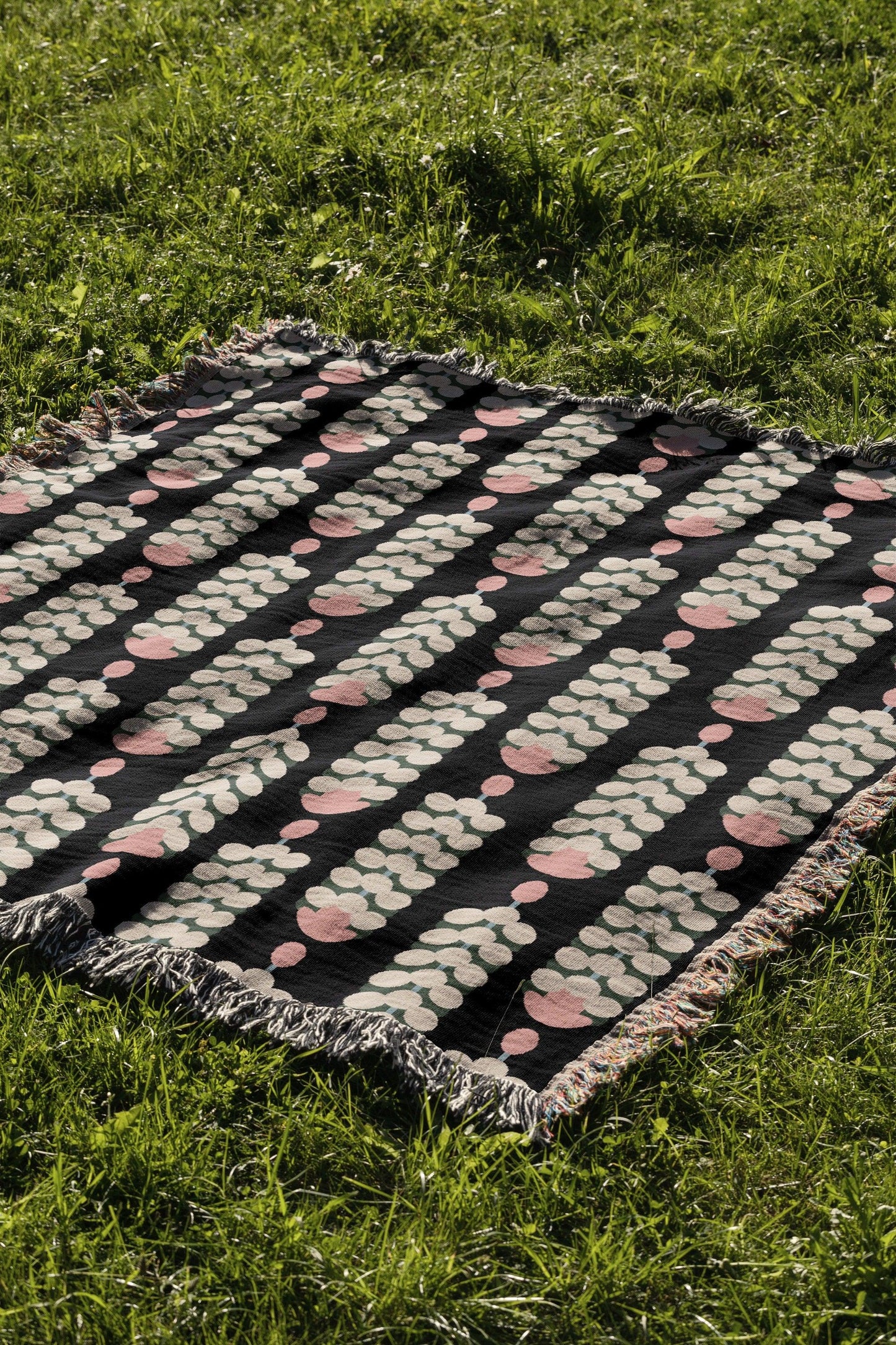 Black Pink And Beige Modern Floral Pattern Woven Cotton Throw Blankets