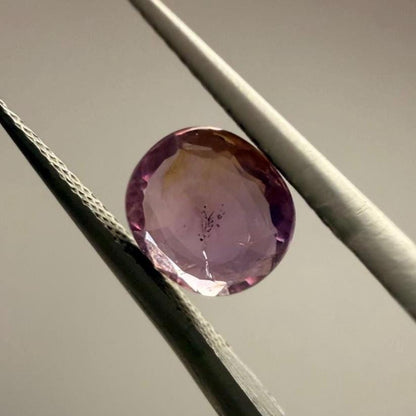Moody Plum Unheated Sapphire - 1.30 ct - International Gemological Institute (IGI)