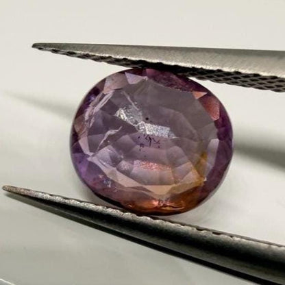 Moody Plum Unheated Sapphire - 1.30 ct - International Gemological Institute (IGI)