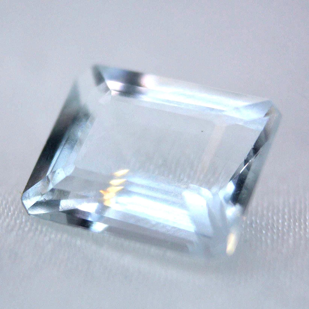 Natural Aquamarine Emerald Cut Gemstone | Certified Pale Blue Beryl (4.01 Ct)