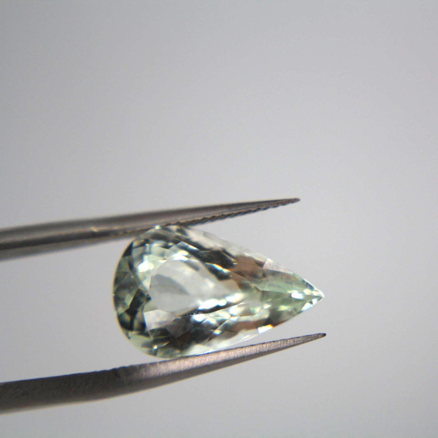 Natural Green Beryl Gemstone | 4.68 Ct Pear Cut Certified Light Yellowish Green
