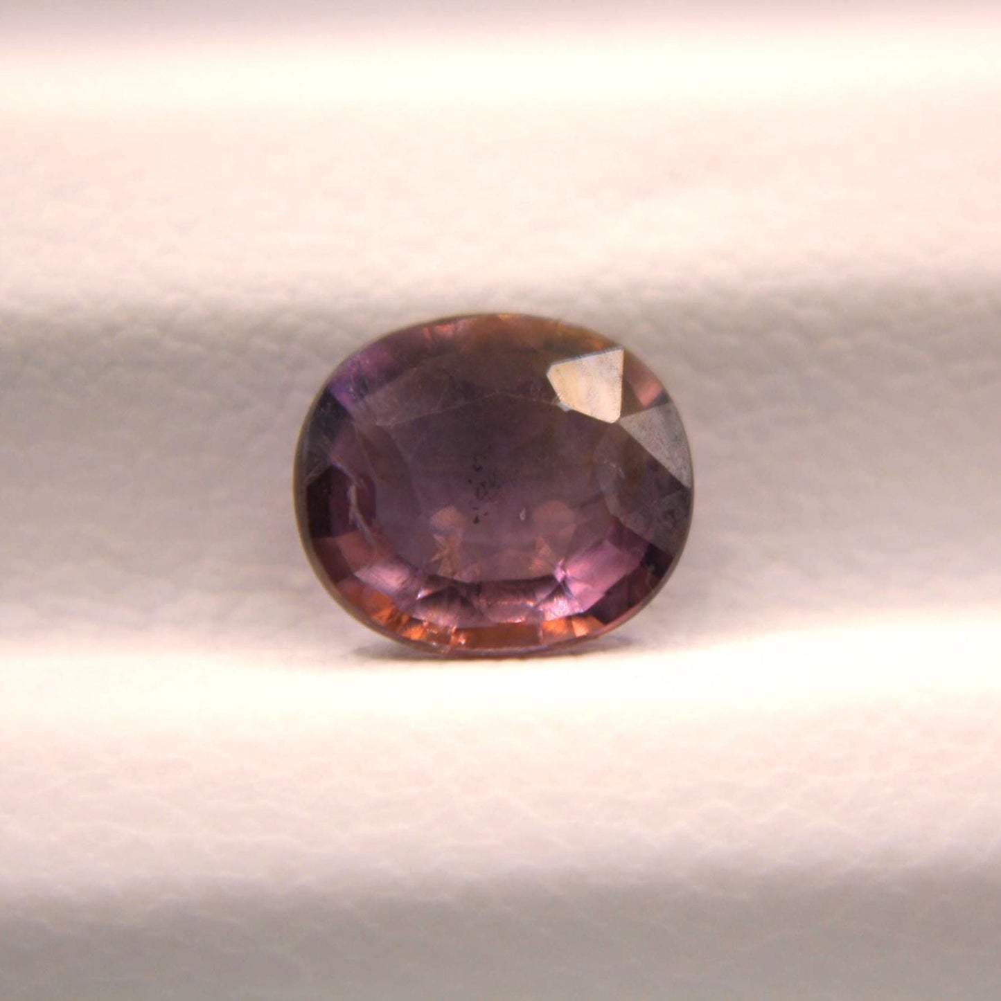Moody Plum Unheated Sapphire - 1.30 ct - International Gemological Institute (IGI)