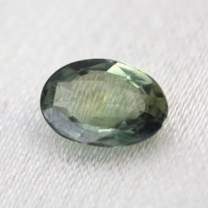 Natural Green Sapphire Oval Gemstone | Unheated Teal Corundum (1.03 Ct, IGI Certified)