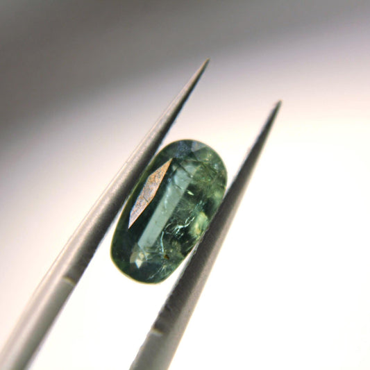 Green, Blue Unheated Sapphire - 1.07 ct - International Gemological Institute (IGI)