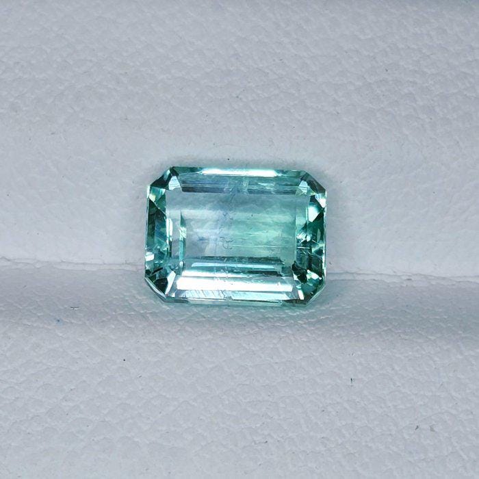 Natural Emerald Gemstone | 1.05 Ct Emerald Cut Light Green (IGI Certified)