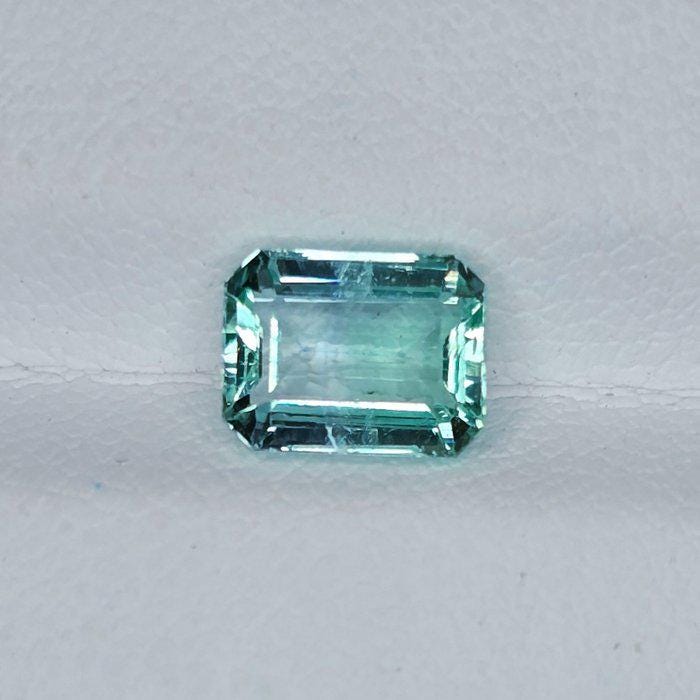 Natural Emerald Gemstone | 1.05 Ct Emerald Cut Light Green (IGI Certified)
