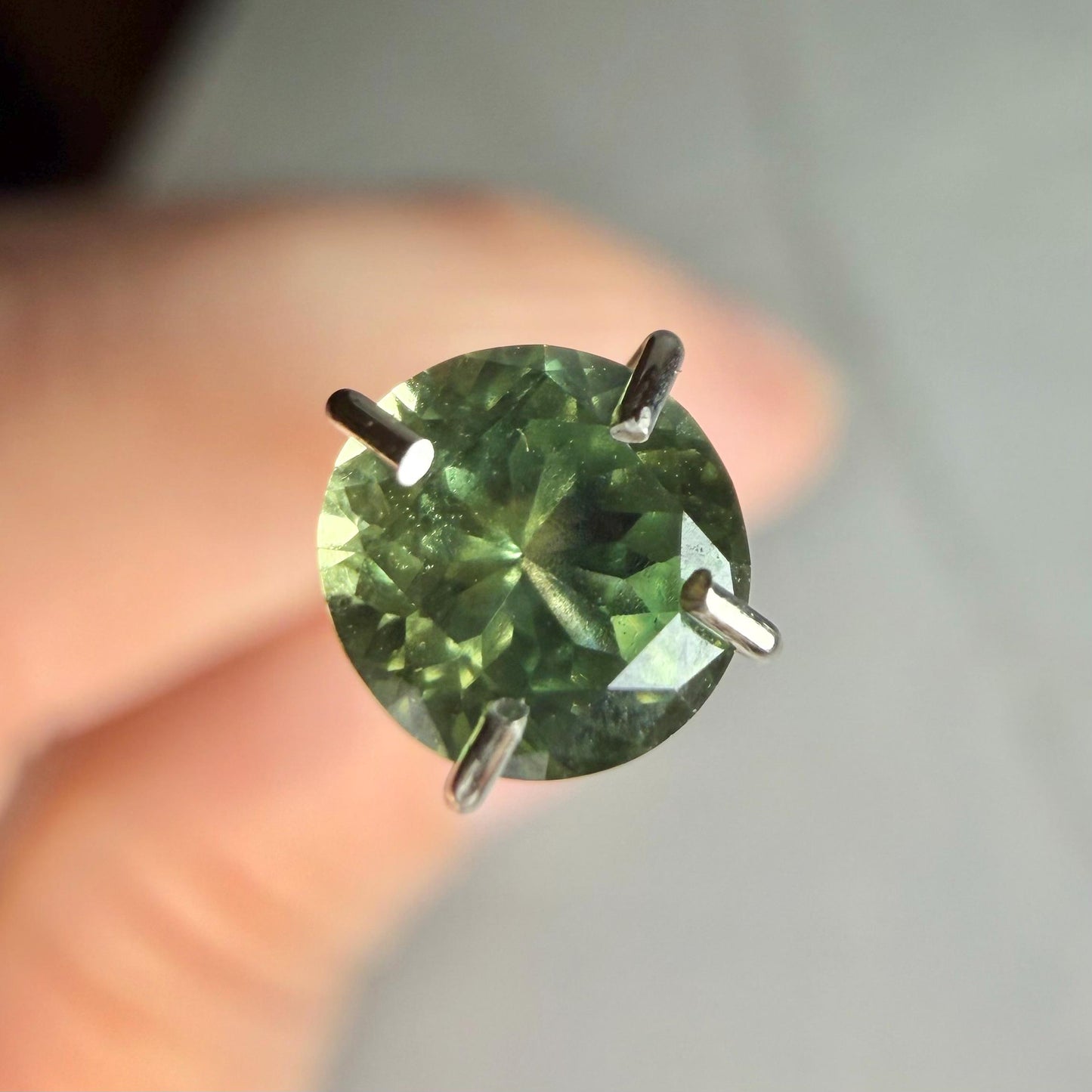 0.70 Ct Montana Sapphire – Natural Green Round Sapphire – Loose Montana Gemstone – USA Sapphire for Ring or Jewelry