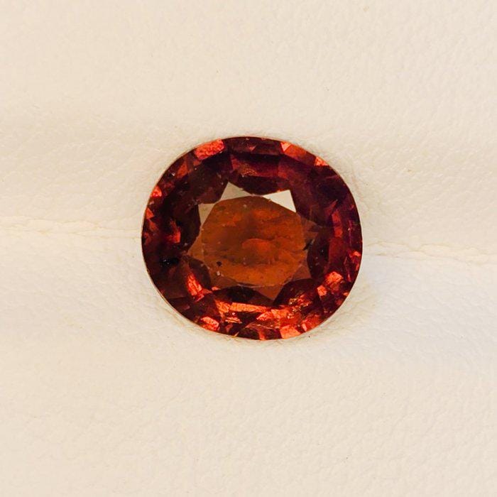 Natural Color Change Garnet 2.84 Ct IGI Certified | Green to Red Oval Loose Gemstone | Rare Color Changing Garnet